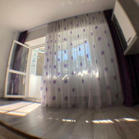Le Garcon De Cristina-Simple,Quiet,Spacious Studio บูคาเรสต์ ภายนอก รูปภาพ