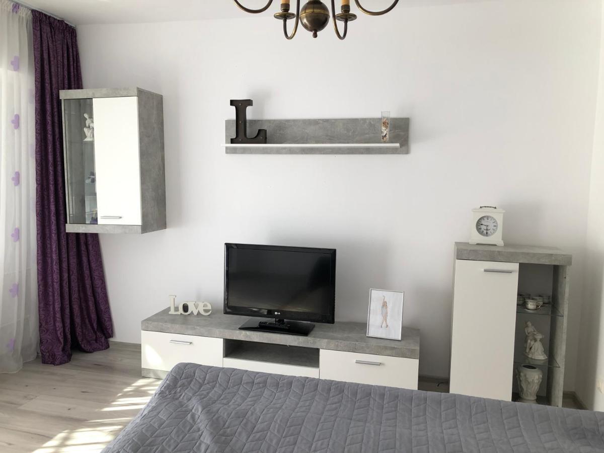 Le Garcon De Cristina-Simple,Quiet,Spacious Studio บูคาเรสต์ ภายนอก รูปภาพ