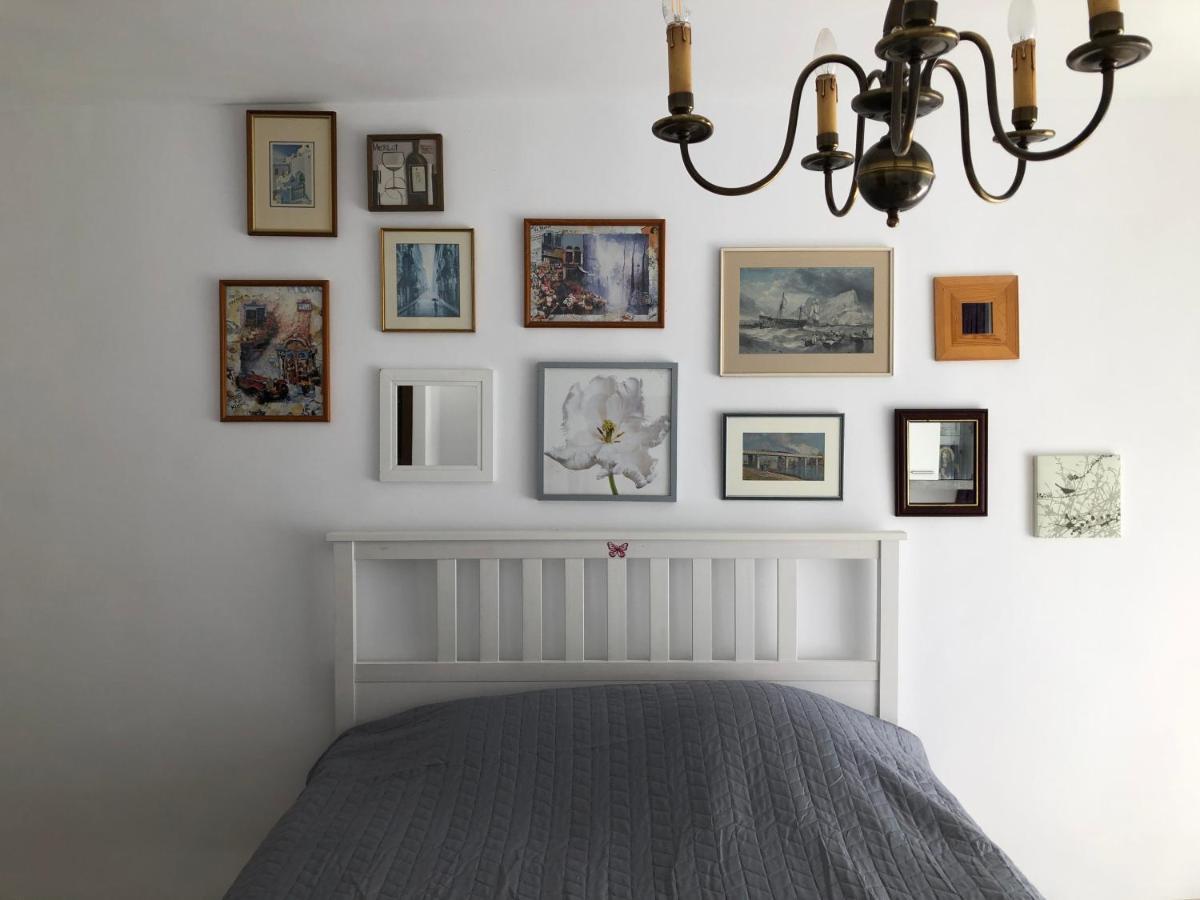 Le Garcon De Cristina-Simple,Quiet,Spacious Studio บูคาเรสต์ ภายนอก รูปภาพ