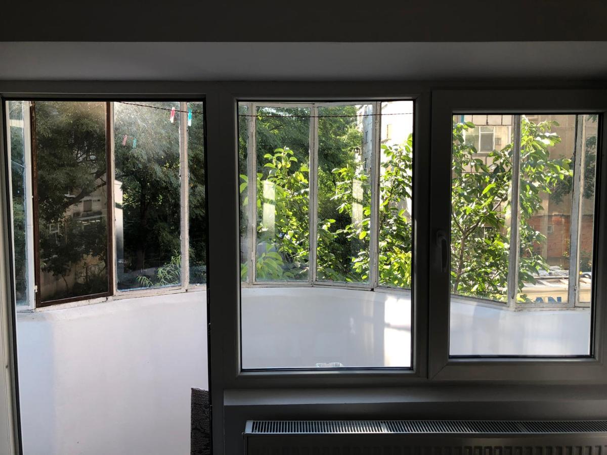 Le Garcon De Cristina-Simple,Quiet,Spacious Studio บูคาเรสต์ ภายนอก รูปภาพ