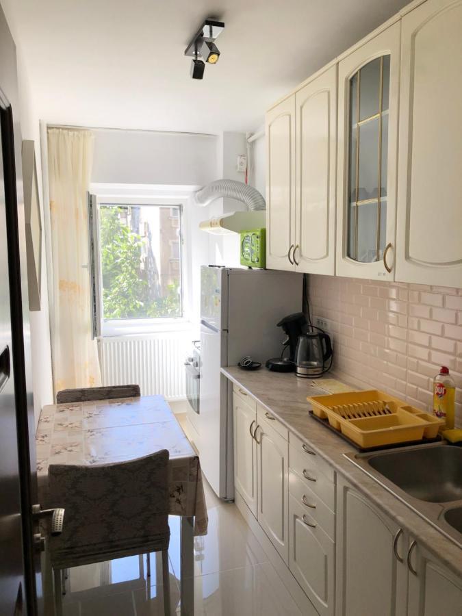 Le Garcon De Cristina-Simple,Quiet,Spacious Studio บูคาเรสต์ ภายนอก รูปภาพ