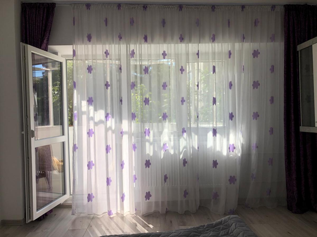 Le Garcon De Cristina-Simple,Quiet,Spacious Studio บูคาเรสต์ ภายนอก รูปภาพ
